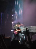 Concerts 2010 0117 edmonton ron axl01