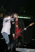 Concerts 2010 0127 montreal axl tommy02