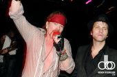 Concerts 2010 0211 newyork cbgb axl tommy06