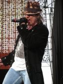 Concerts 2010 europe 0605 helsinki axl09