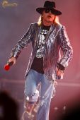 Concerts 2010 europe 0608 moscow axl08