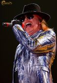 Concerts 2010 europe 0608 moscow axl12