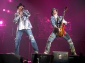Concerts 2010 europe 0908 zurich axl dj ashba01