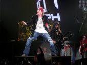 Concerts 2010 europe 0908 zurich axl ron02