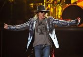 Concerts 2010 europe 1013 london axl03