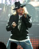 Concerts 2011 1102 atlanta pro axl06