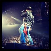 Concerts 2011 1202 cincinnati axl02