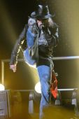 Concerts 2011 1202 cincinnati pro axl09