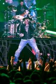 Concerts 2012 0519 nottingham axl03