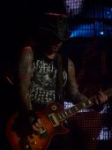 Concerts 2012 0610 lyon slash2baz P1030451