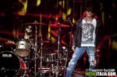 Frank Ferrer Axl Rose live Gods of Metal Milan juin 2012