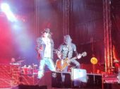 Axl Rose D.J. Ashba live Sofia Rocks Bulgarie juillet 2012