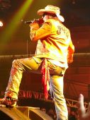 Concerts 2012 las vegas 1123 axl03