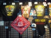 Concerts 2012 las vegas merch stand02