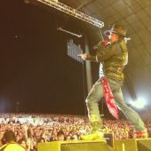 Concerts 2013 0316 melbourne axl02