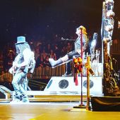 Concerts 2016 0408 lasvegas concert slash axl01