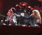 Concerts 2016 0409 lasvegas concert axl bach03