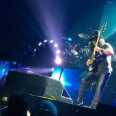 Concerts 2016 0409 lasvegas concert slash5