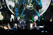 Concerts 2016 0419 mexico concert axl slash03