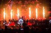 Concerts 2016 0419 mexico concert gnr stage19