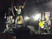 Concerts 2016 0626 washington axl slash duff01