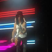 Concerts 2016 0703 chicago slash04.