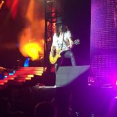 Concerts 2016 0720 foxboro slash01