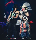 Concerts 2016 0727 atlanta axl slash01