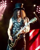 Concerts 2016 0729 orlando slash06