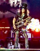 Concerts 2016 0731 new orleans slash01
