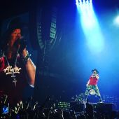 Concerts 2016 0805 houston axl02