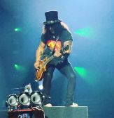 Concerts 2016 0805 houston slash02