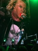 Concerts 2016 0818 los angeles axl02