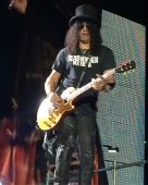 Concerts 2016 0822 san diego slash04