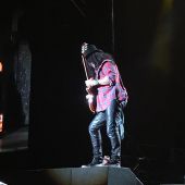 Concerts 2016 1101 rosario slash04