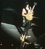 Concerts 2016 1104 buenos aires slash04