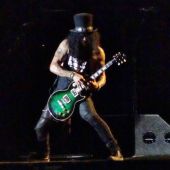 Concerts 2016 1105 buenos aires slash06