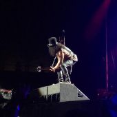 Concerts 2016 1108 porto alegre slash05