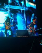 Concerts 2016 1123 medellin axl slash02