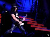 Concerts 2016 1123 medellin slash04