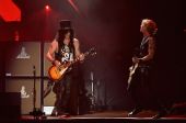 Concerts 2016 coachella 0416 concert slash duff01