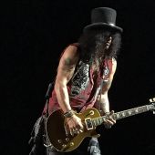 Concerts 2017 0122 kobe slash01