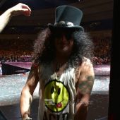 Concerts 2017 0125 yokohama slash10