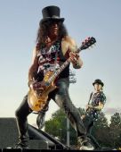 Concerts 2017 0204 auckland slash05