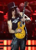 Concerts 2017 0207 brisbane slash3