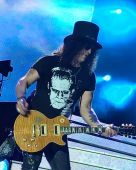 Concerts 2017 0218 adelaide slash03