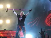 Concerts 2017 0228 bangkok axl02