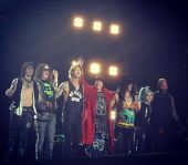 Concerts 2017 0228 bangkok gnr01