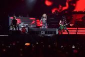 Concerts 2017 0303 dubai gnr02