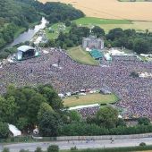 Concerts 2017 0527 slane castle stage05